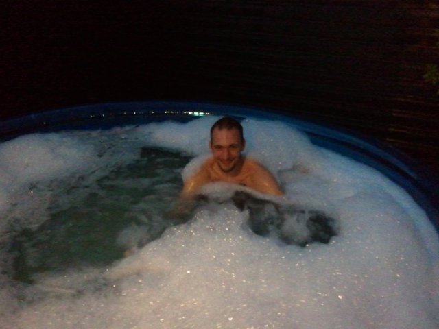 Chillen in ons bubbelbad/schuimbad